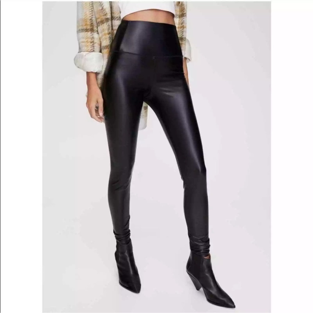 Aritzia Wilfred Free Daria Pant High-Waisted Vegan Leather Leggings